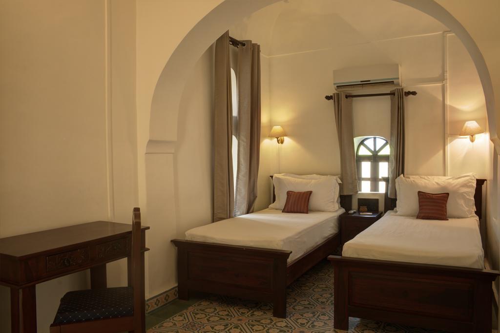 Amritara Surajgarh Fort Rum bild